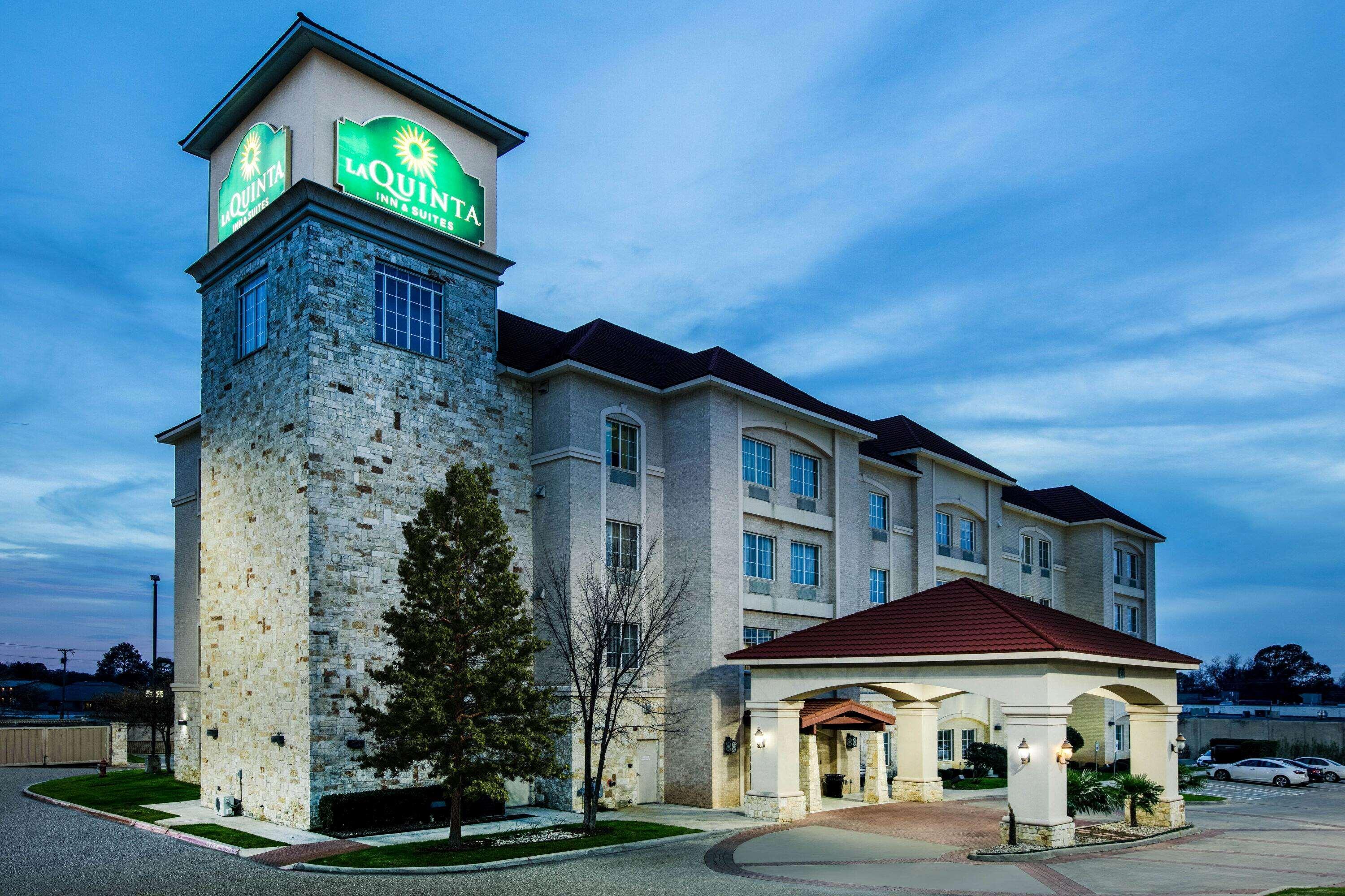 La Quinta By Wyndham Dfw Airport West - Euless Hotel Exterior photo